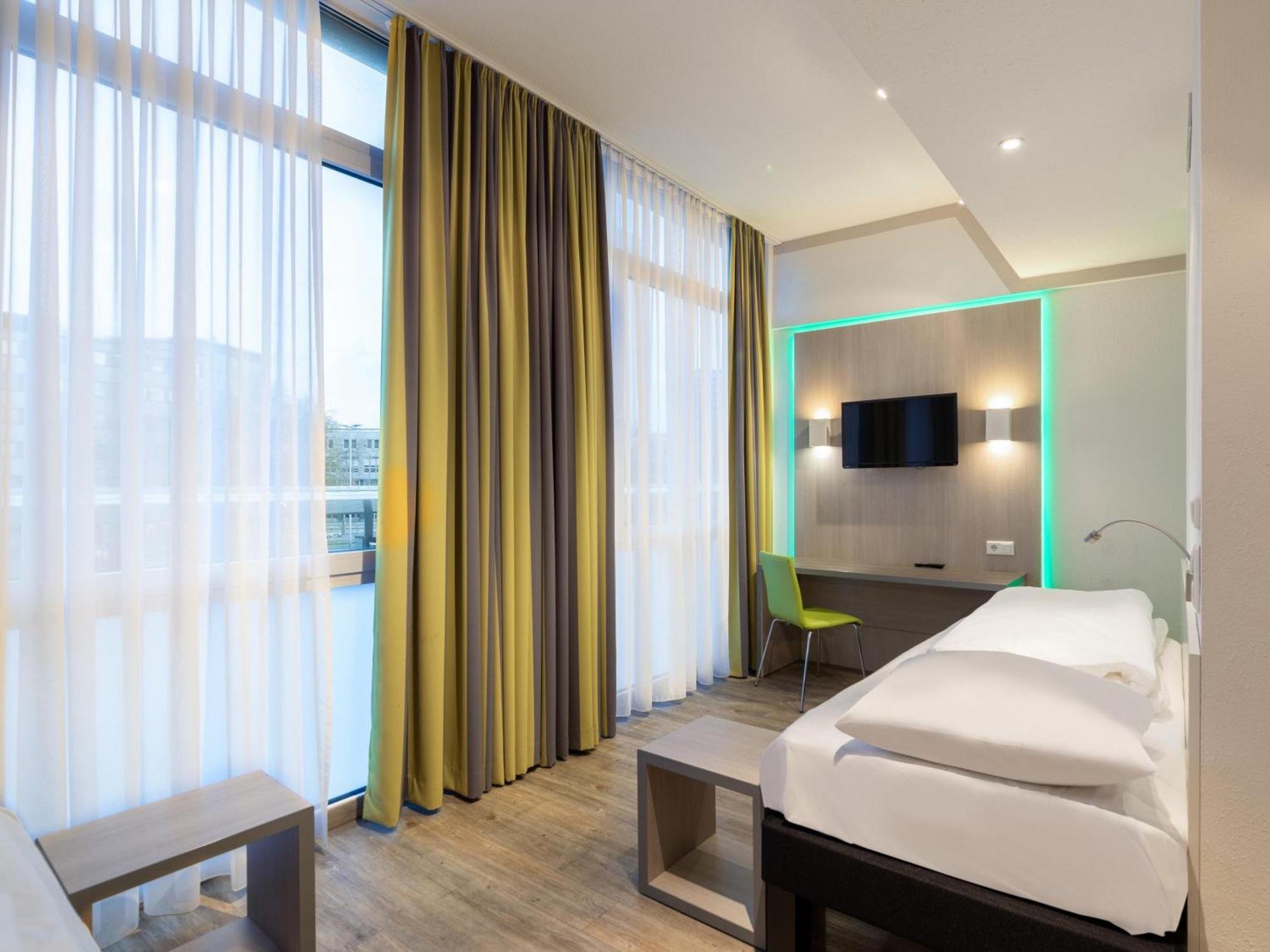 B&B Hotel Bochum Hbf-Nord Экстерьер фото